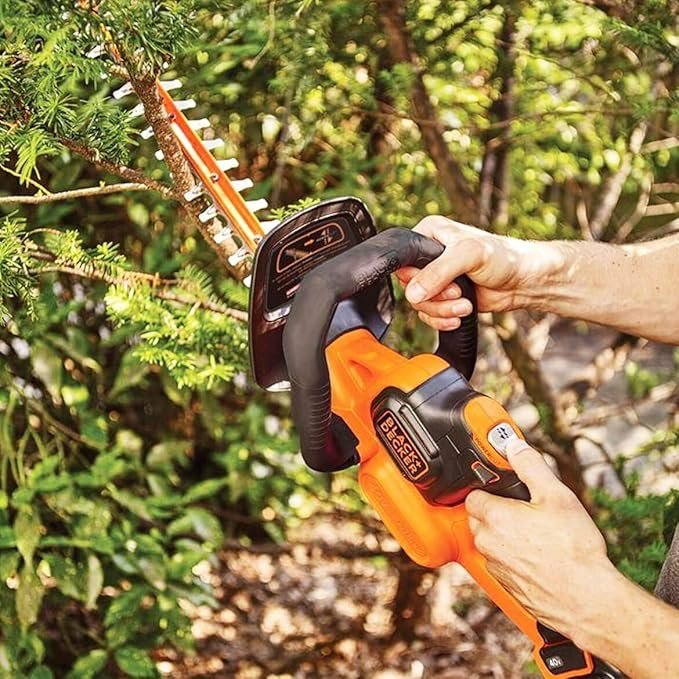 BLACK+DECKER 40V MAX Cordless Hedge Trimmer 24-Inch – Powerful Brushless Trimmer with Battery & Charger 8 BLACK+DECKER 40V MAX Cordless Hedge Trimmer, 24-Inch Brush Trimmer with Battery and Charger (LHT341FF)